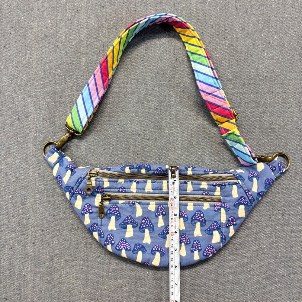 EMORIGINAL Quilted Mushroom Fanny Pack – Handmade Whimsical Fairycore Belt Bag - Picture 5 of 8